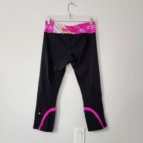 Lululemon black and pink leggings - Picture 2 of 9